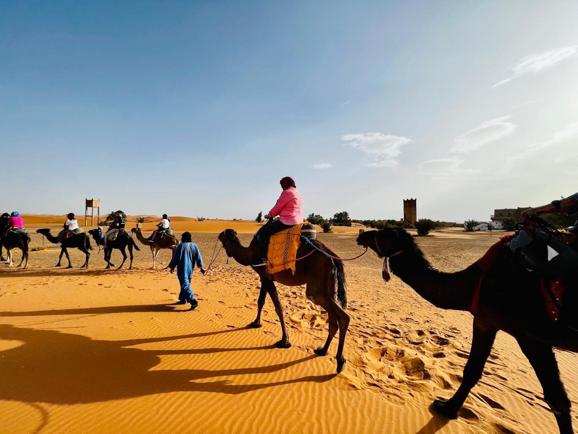 Hotel Camping Les Roses Des Dunes & Piscine Merzouga Exterior photo